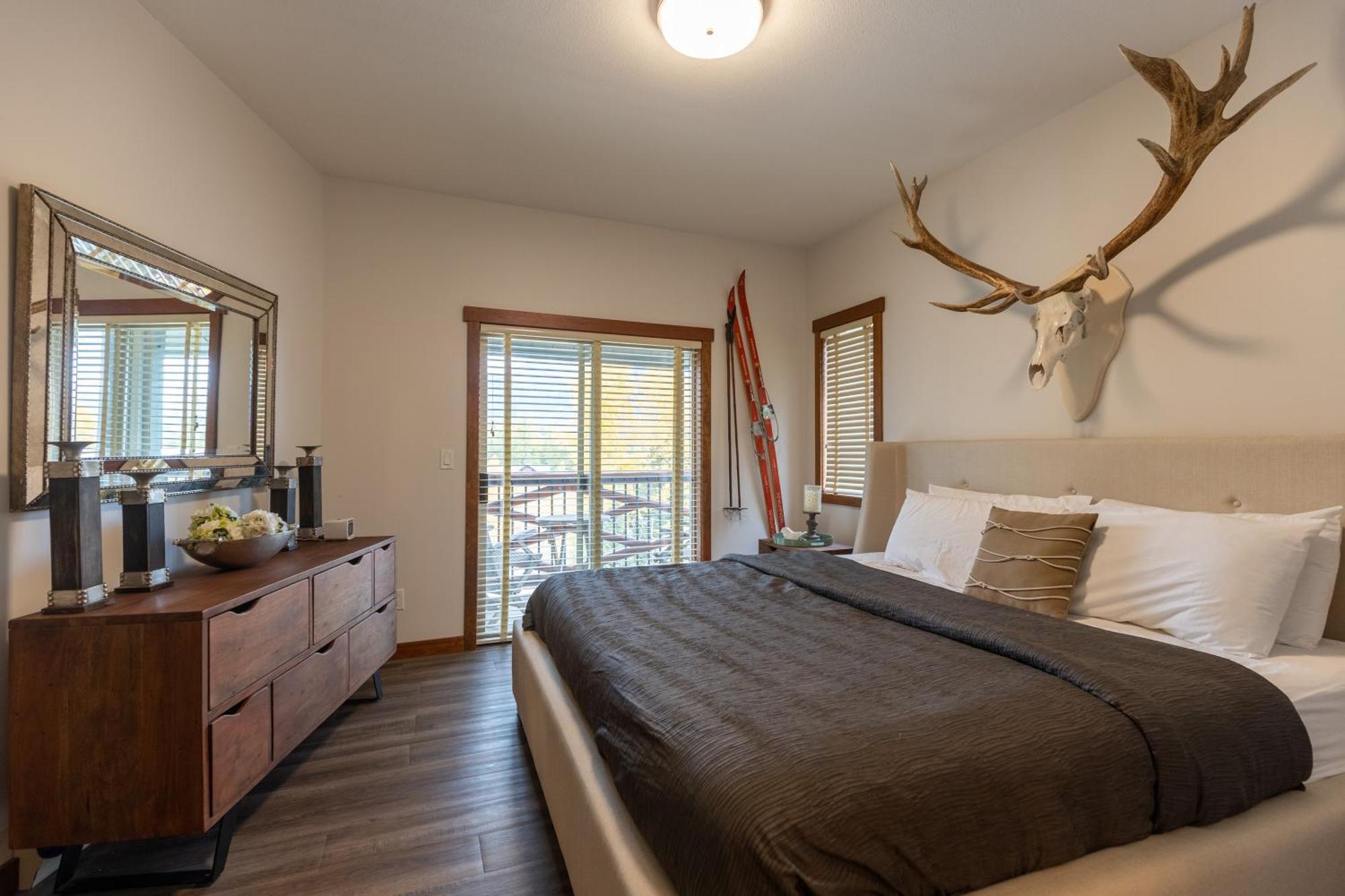 Snow Creek Lodge By Fernie Central Reservations Exterior photo